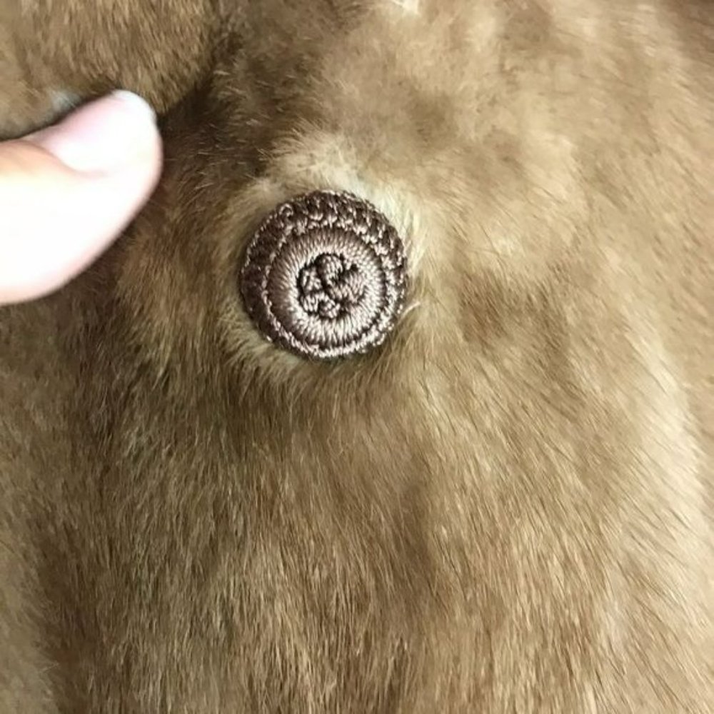 AJ Ugent Autumn Haze Emba Natural Brown Mink Coat - Picture 5 of 16